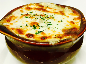 french onion soup at The Redwood Diner